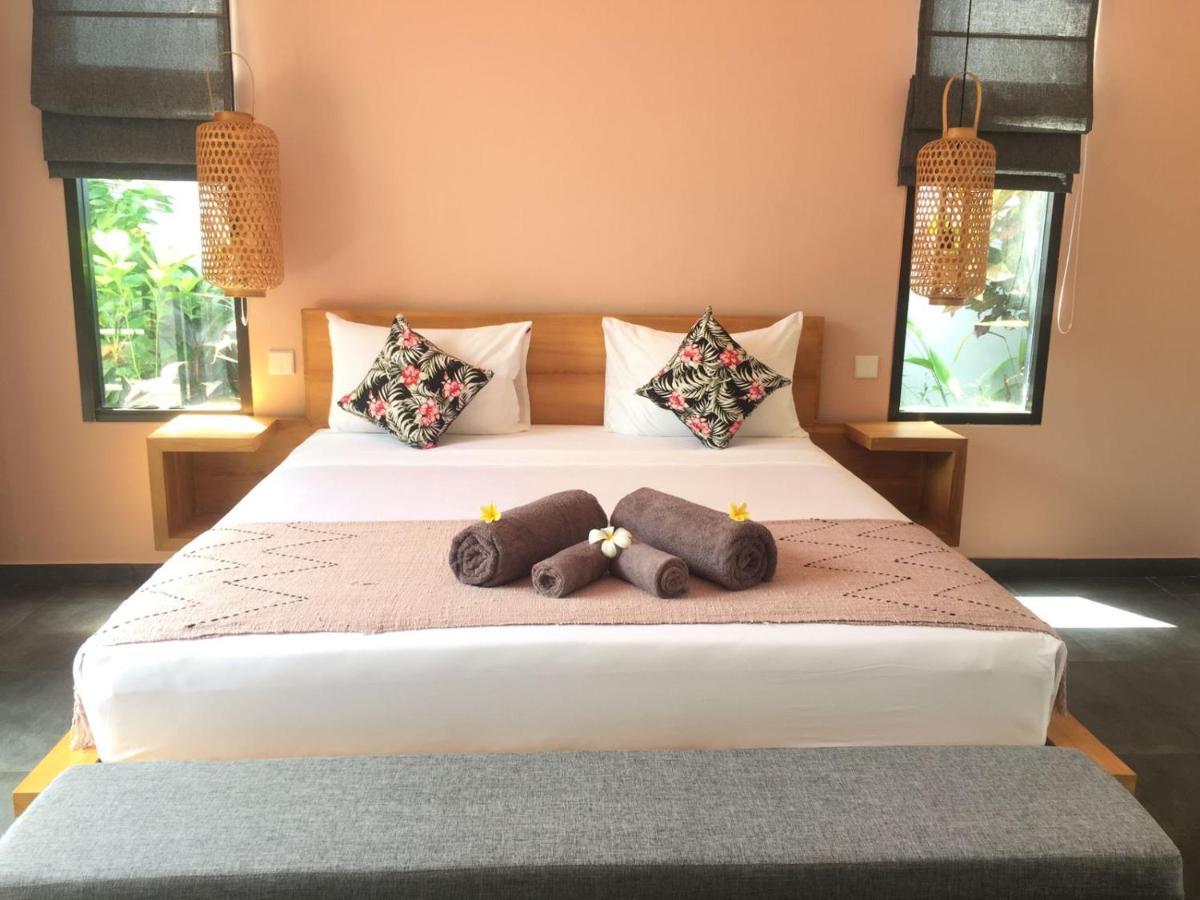Le Chien Rouge Hotel Lovina (Bali)